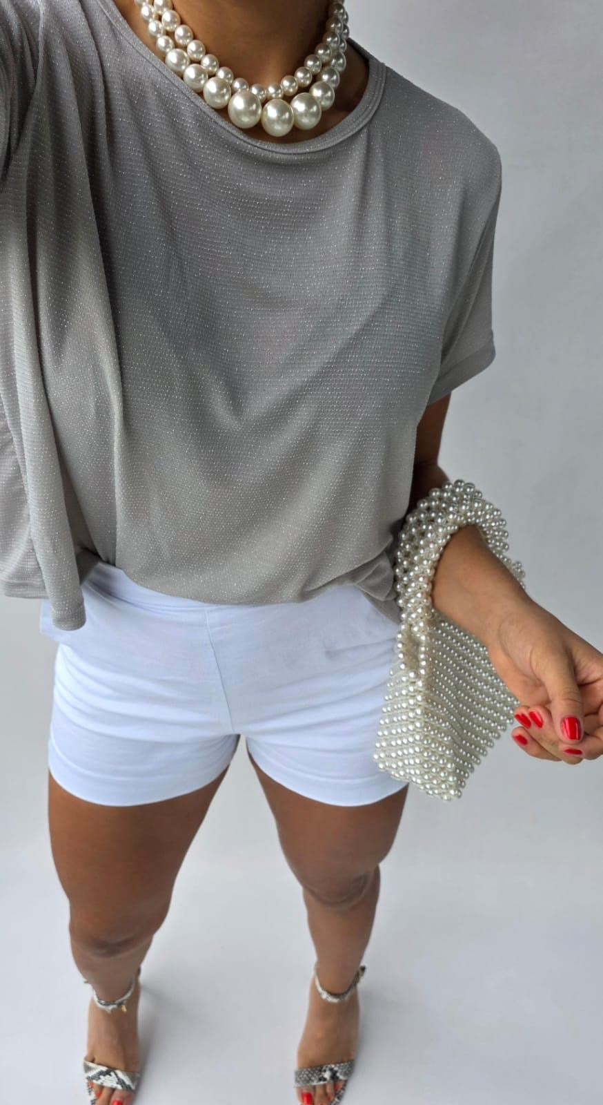 Blusa Brillante Manga Corta - Gris Plateado vista frontal