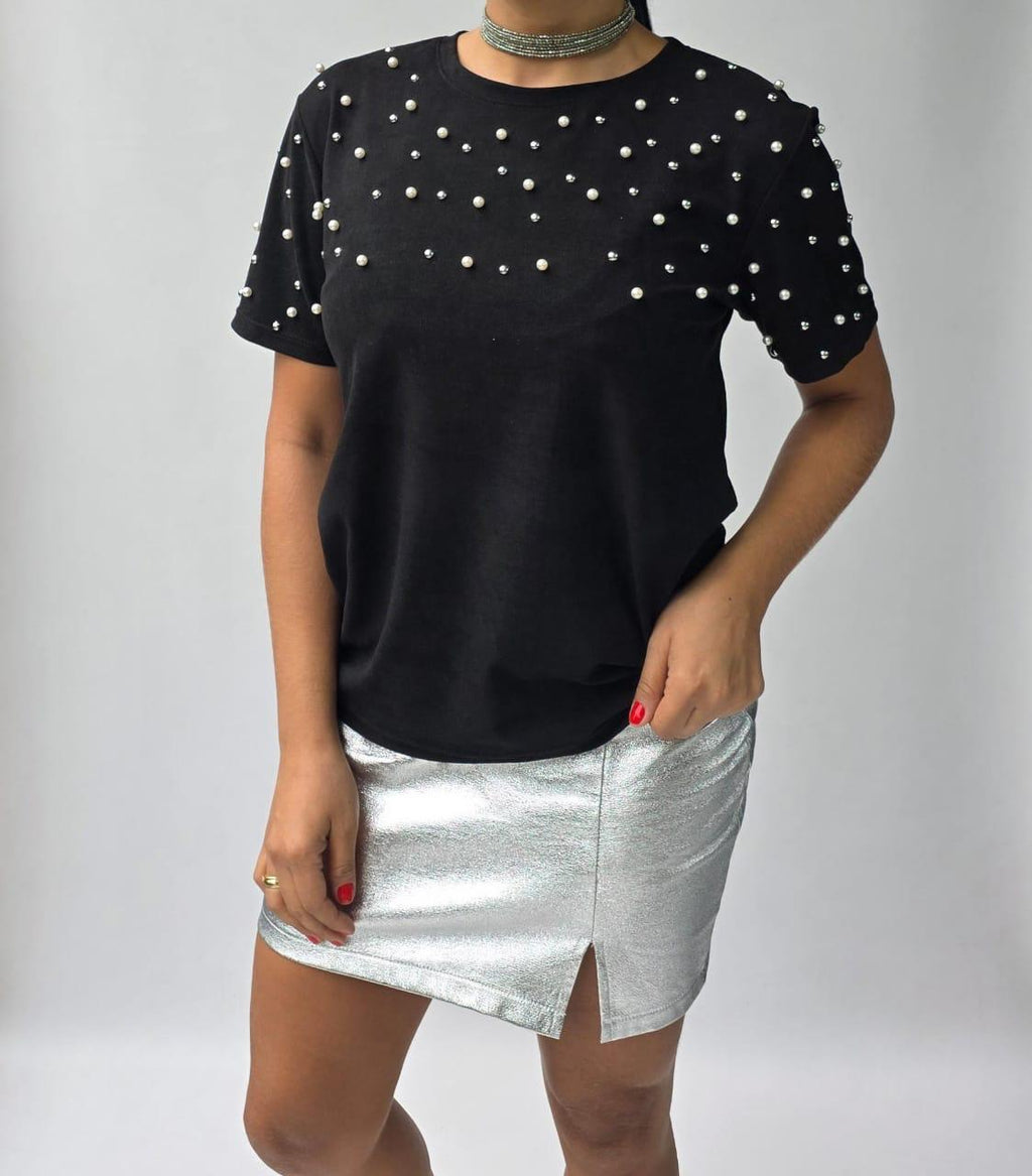 Blusa Gamuza con Perlas y Taches - Negro vista frontal