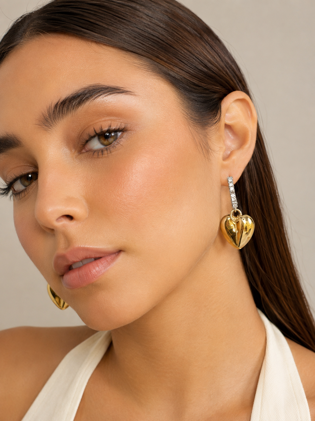Aretes AR010 - Emi Candonga Plateada y Corazón Dorado