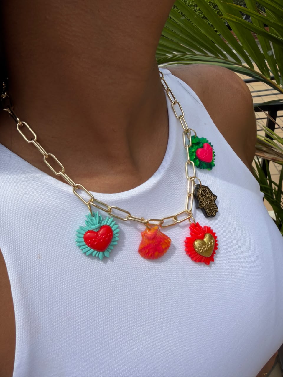 Collar Cadena Rodio con Dijes en Resina