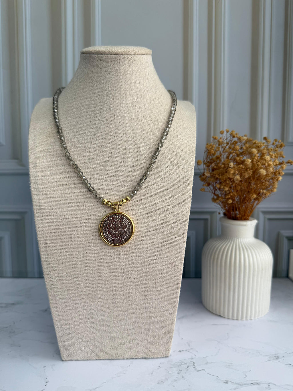 Collar Dije San Benito Plata Dorado y Murano