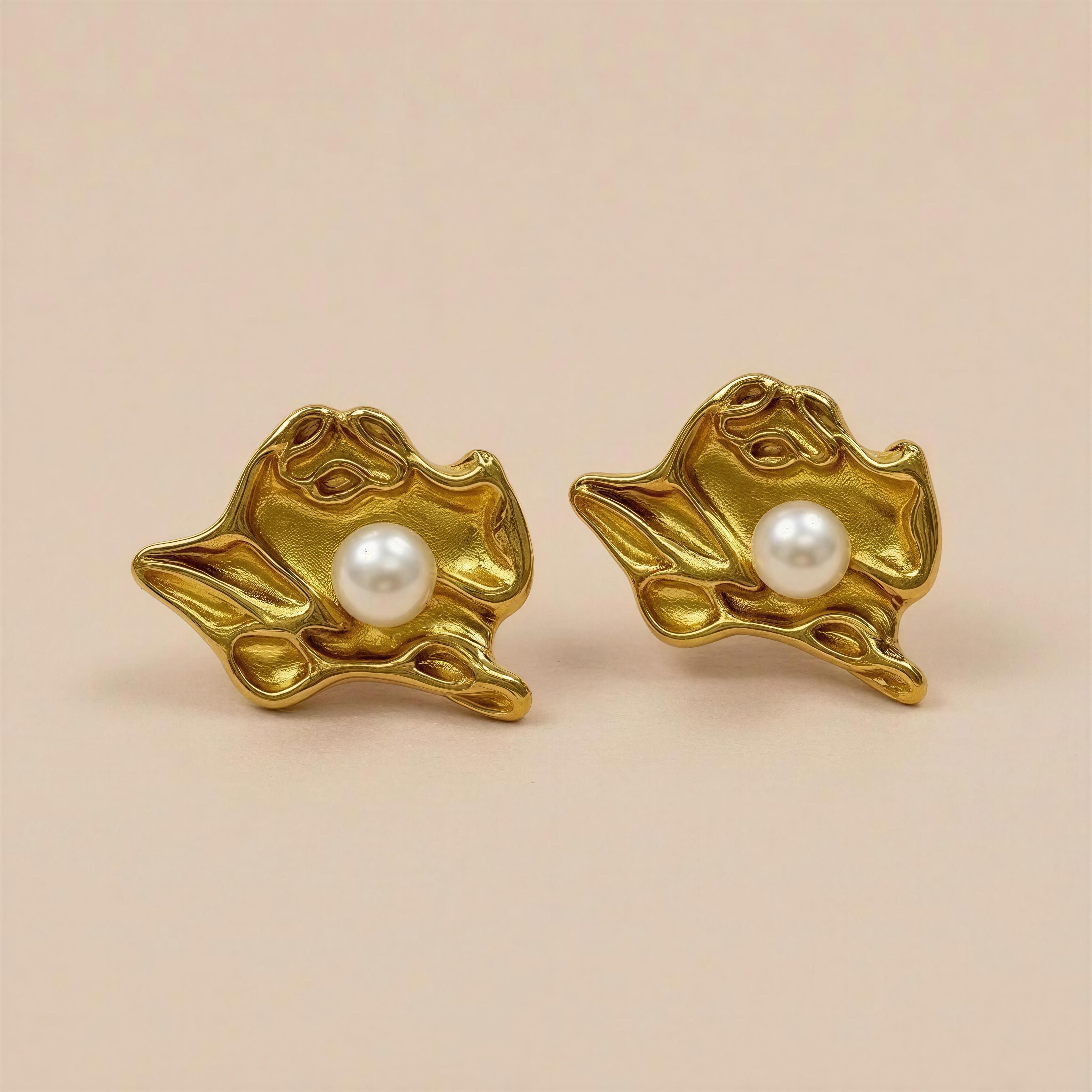 Topo TP020 - Dorado Figura con Perla